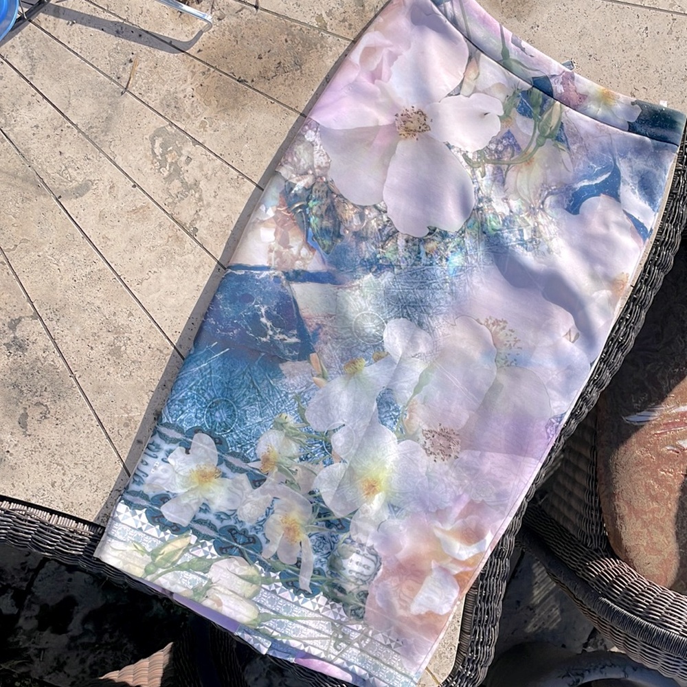 Ted Baker floral print skirt size 2 (US 4-6)